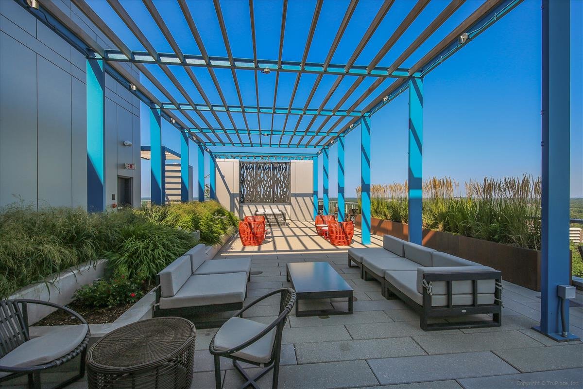 930 Rose Avenue #1101_Rooftop 1